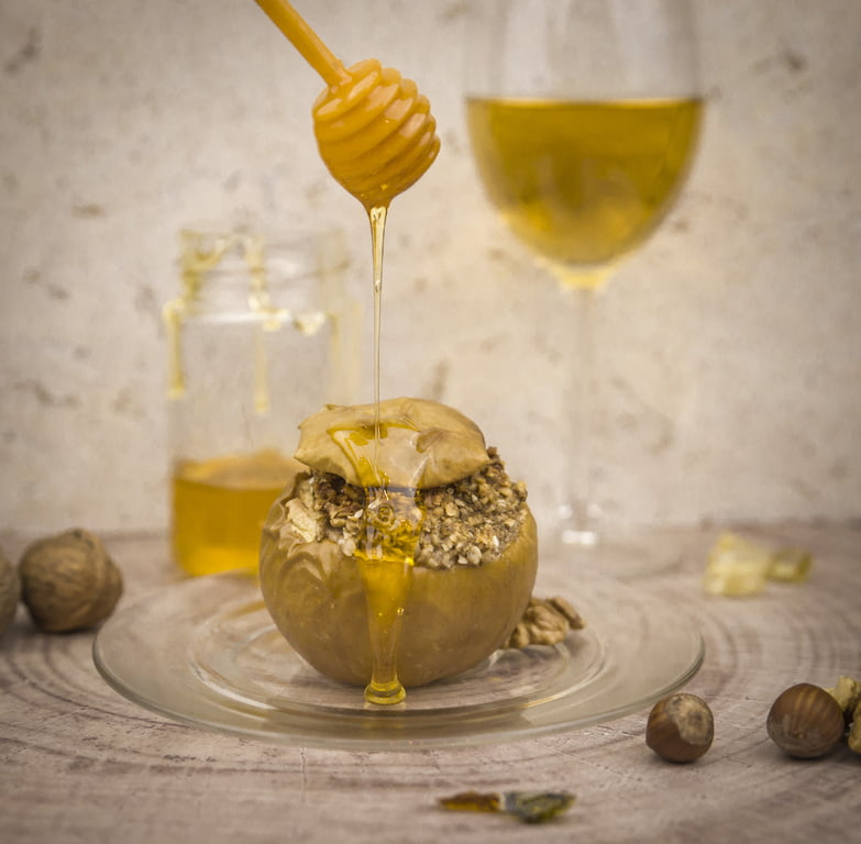 The Ultimate Guide to Walnut Oil: Benefits for Beauty, Health, and Wellness